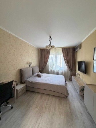Продам 2к. квартиру вул. Урлівська 17 - фото 1