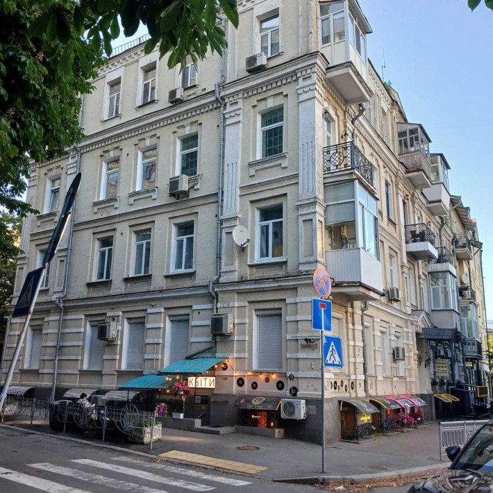 Без %.Продам двокімнатну квартиру Івана Мазепи, буд. 18/29 .Метро Арсенальна - 400 м2 - фото 1