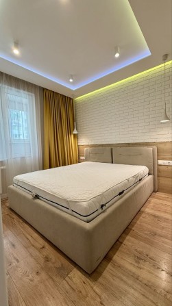 Продаж 2х кімнатної квартири 60 м² «євро трійки» з дизайнерським ремонтом +кладова ЖК Амурський Київ - фото 1