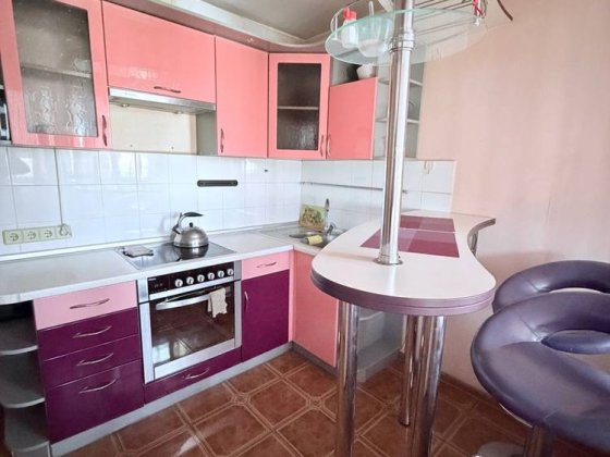 1-кімнатна 34 м² з ремонтом і меблями - без комісії для покупця