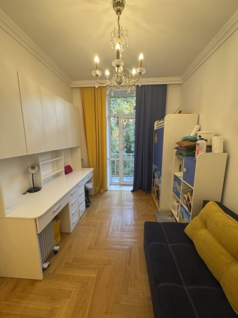 Продам 3х кімн квартиру Гончара 82 Ремонт метро Університет - фото 1