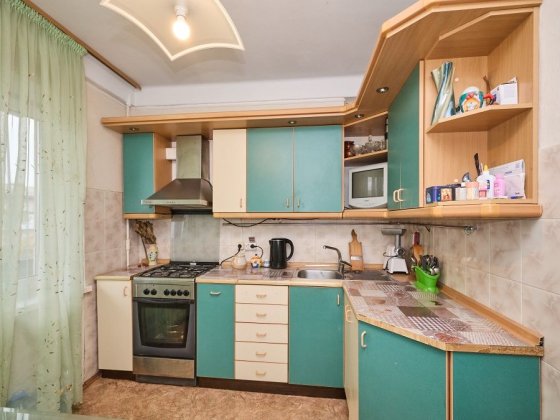 Продам квартиру на Лісовому Київ