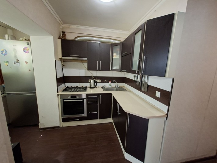 Продам 1-кімнатну квартиру 32,4м.кв. вул.Березняківська 20. - фото 1