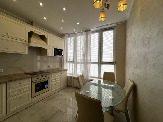 Продаж квартири в центрі/50м2/Victory V/КОМОРА В ЦІНІ/Автономний будинок Киев