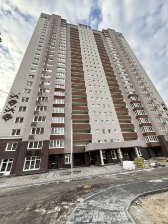 Продаж 2К «Патріотика» Будинок «Збараж». Софії Русової 7-В. - фото 1