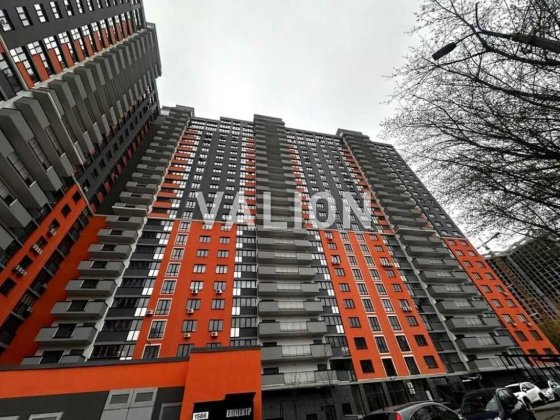 Продам 4-кімнатну квартиру в новому ЖК Баговутівський вул.Загорівська 25