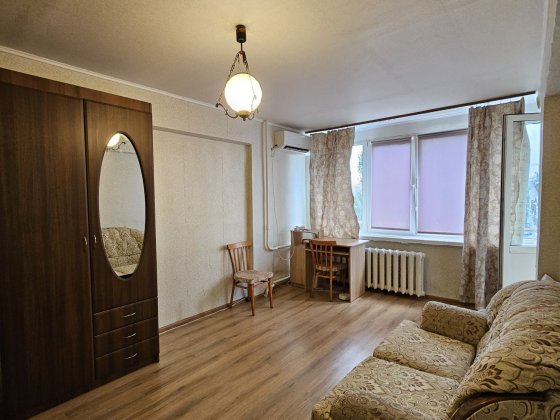 Харьківське Шоссе 2а Продаж 1к квартира