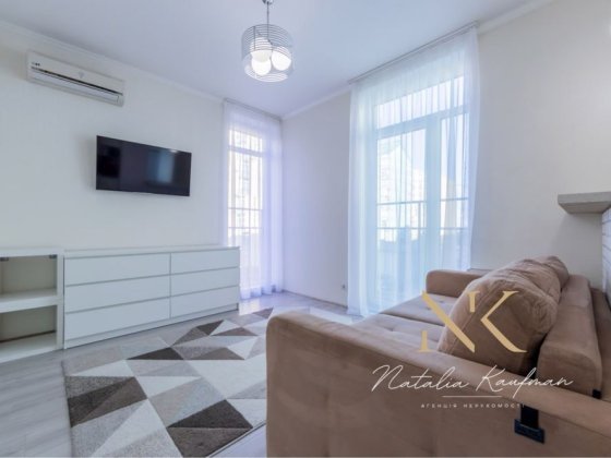 Продаж 1 к кв 45 м2. Комфорт Таун