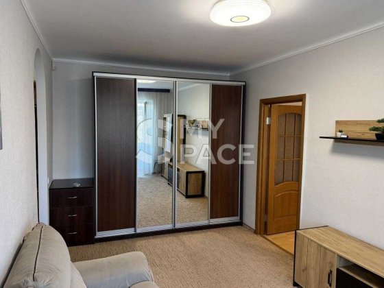 Продаж 2к квартири проспект Берестейский 5 Торг! Центр Галицька площа Національний цирк Універмаг «У Киев