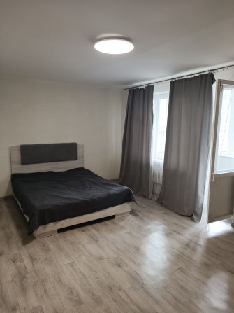 Продаж 2к Бориспільська 12б Дарницький - фото 1