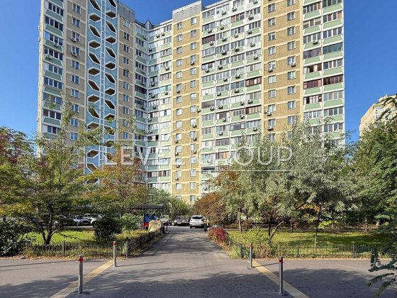 Продаж 1к квартири, Драгоманова 14