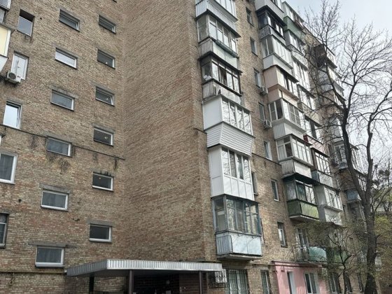 Печерськ 1 кімн. маленька квартира 22 кв.м. З ремонтом та меблями Киев