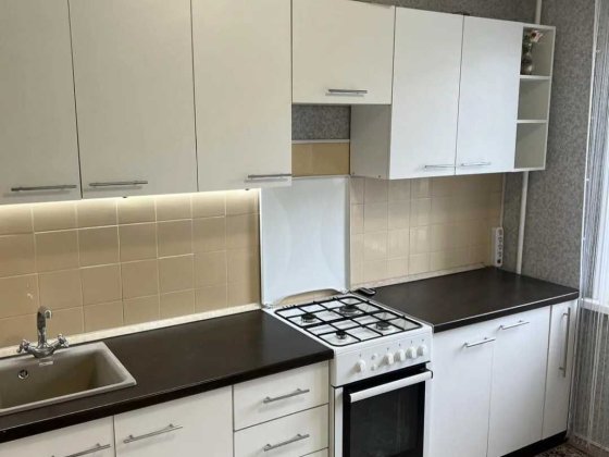 Продаж 3-кімнатної квартири, вулиця Драгоманова 42А