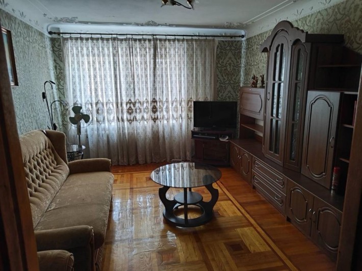 Продам квартиру Голосеевский прспект/метро Васильковская - фото 1