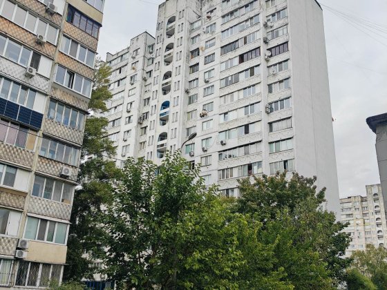 Продам затишну 3 к квартиру