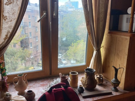 Тарасівська. Продаю простору однокімнатну квартиру