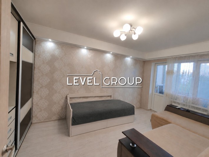 Продам 1к квартиру Верховної ради бульвар 14, метро Дарниця - фото 1