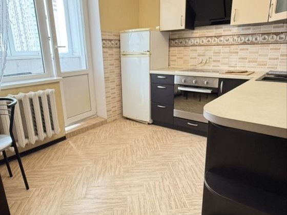 Продам двохкімнатну квартиру, Вишняківська 5, Дарницький.