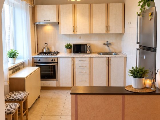Продам 2 к квартиру Нивки вул.Марка Безручка 25