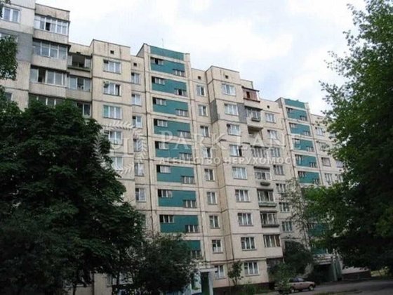 Продам 2 кім Празька Дарницький вокзал та Дарницька площа