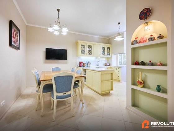 Без комісії. Продаж 3к квартири 123.8м2, ЖК Златоустівський Шевченківський р-н