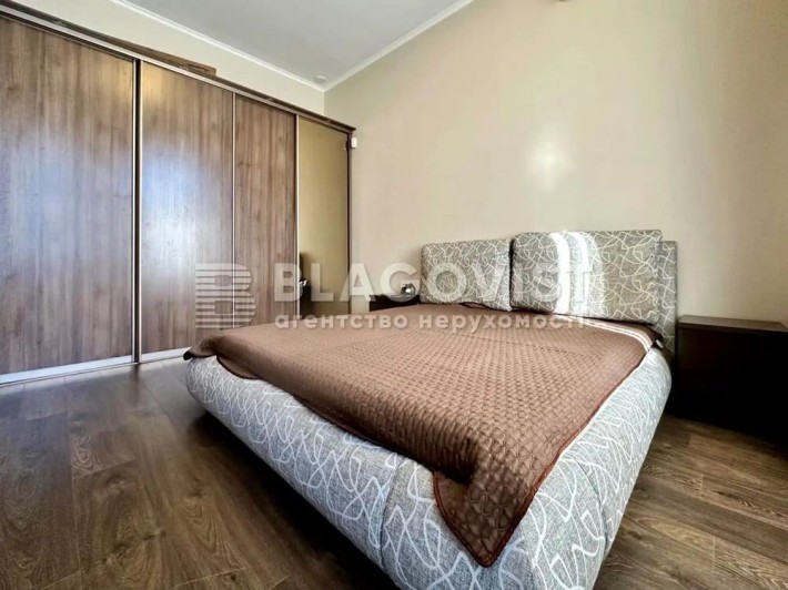 Продаж 2-х кімн кв-ри 60м2 вул.Велика Житомирська 31, Царський будинок, м.Золоті Ворота - фото 1