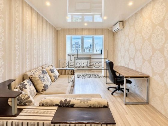 Продаж 2к квартири Мішуги 3 / Мишуги 3 МЕТРО ПОЗНЯКИ 2ХВ