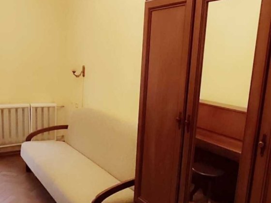 Власник продає 3к квартиру м. Звіринецька  Печерськ. Гараж 120000у.е