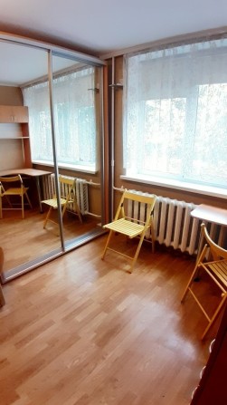 Продам 1-к квартиру гостинка Дарницький р-н - фото 1