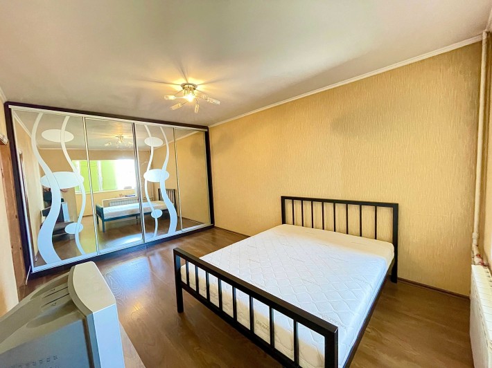 Продам 1 кімнатна квартира вулиця Олександра Кошиця 9, метро Позняки, Дарницький район, Держпрограми - фото 1