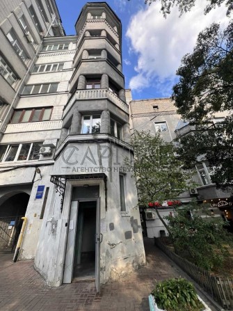 Продаж квартири під коммерцію Івана Мазепи 3 - фото 1