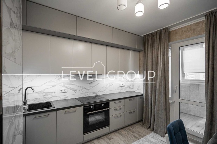 Продаж 2-кімнатної квартири з ремонтом, Патріотика, Дарницький - фото 1