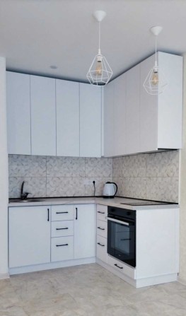 Продам квартиру студію  32 м2  з чорновим ремонтом ЖК Райдужний - фото 1