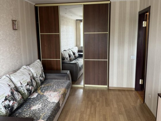 Продаж  1 к. квартири, Дарницкий район,вул.Привокзальна,12(від власника)