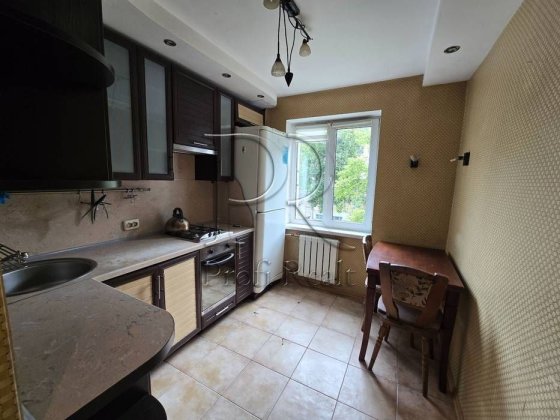 Продаж 2 кімн. квартири проспект Голосіївський 122, корпус 3