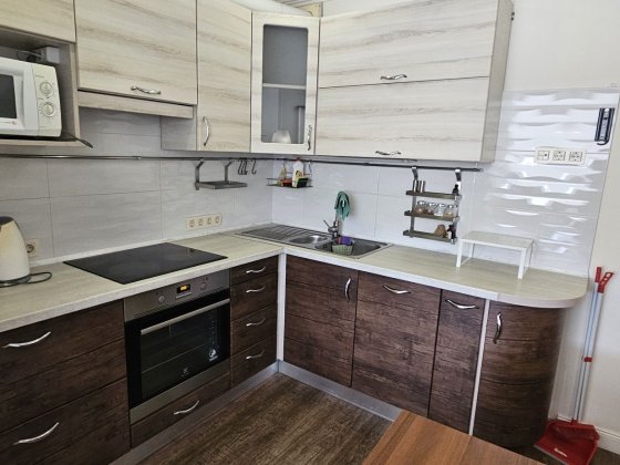 Продаж. Квартира. м. Оболонь, Київ, Вул. Автозаводська, 15 а.