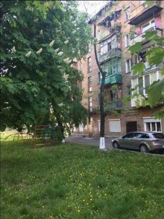 1к Берестейський просп 9/47, 31 кв.м., висота 2.7 м, у тихій двір, під ремонт. Без % - фото 1