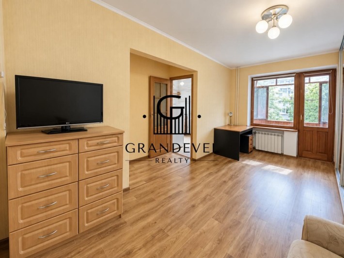 Продаж 1-кімнатної квартири проспект Науки 70/1 Голосіївський район - фото 1