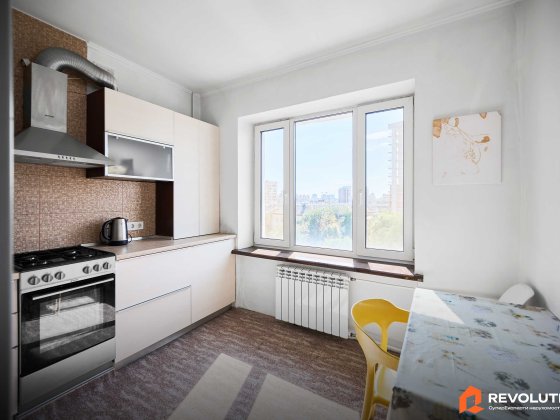 Без комісії. Продаж 2к квартири 61.8м2, пров.Іпсилантіївський, 3 Печерський р-н, єВідновлення Киев