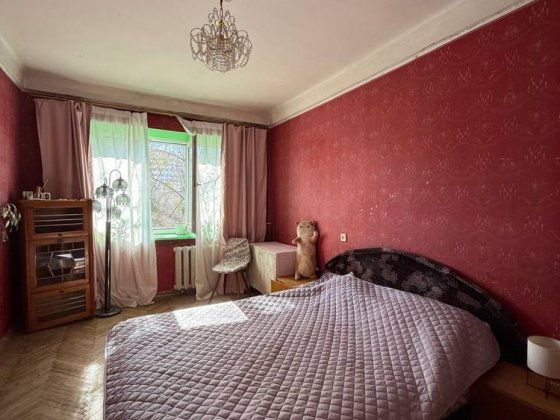 Продам 2х квартиру, метро Дружби Народів (Печерськ). Власник.