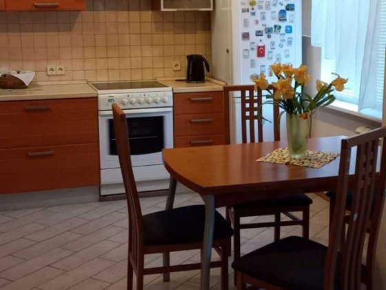 Продам Велику 3-кімн квартиру 108м.кв. вул. Бориса Гмирі, 9В, Позняки