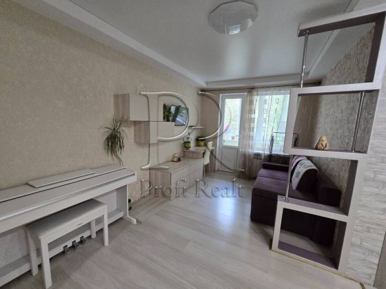 Продаж 2 кімн. квартири вулиця Родини Глаголєвих 22А