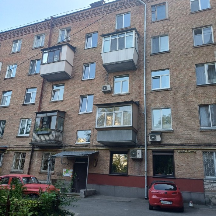 Продаж 2-кімнатної квартири, "Сталінка", Татарка, вул. Загорівська 36 - фото 1