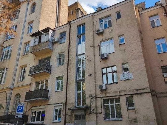 Квартира «Сховище» в історичному центрі Києва по вул. Костьольної Киев