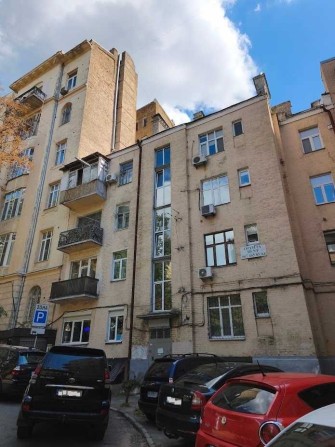 Квартира «Сховище» в історичному центрі Києва по вул. Костьольної - фото 1