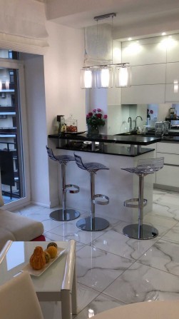 Продаж 3кімнатної квартири в історичному центрі, метро Університет - фото 1
