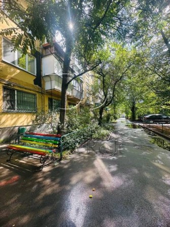 Продаж 2 кімн. квартири за адресою бульвар Верховної Ради 18А метро Дарниця Чернігівська - фото 1