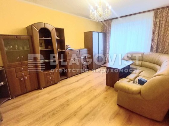 Продаж 2х квартири Чорновола 8, метро Вокзальна, Берестейський проспект