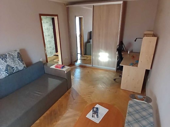 Продам 1 кімнатну квартиру метро Дарниця пішкі 7 хвилин