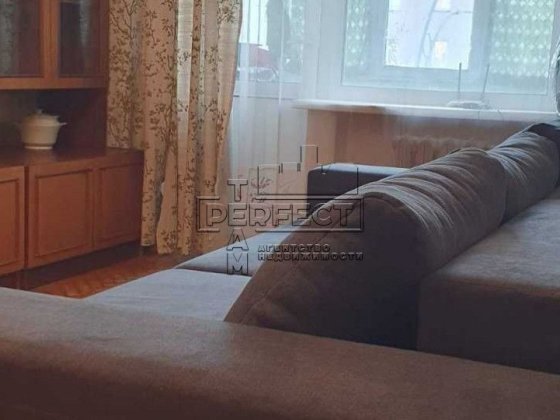 Продаж 1к квартири Празька 31 / Пражская 31